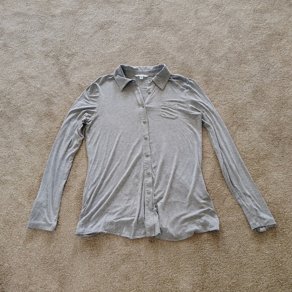 Cabi Soft Gray Button Down Women Medium Viscose Blend Stretch Casual Lightweight